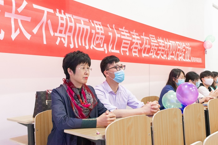 品知堂教育